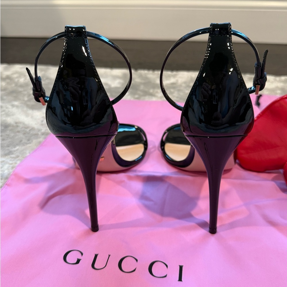 Gucci Red Patent Leather Open-Toe Stiletto Boots with Black Trim - Picture 4 of 9
